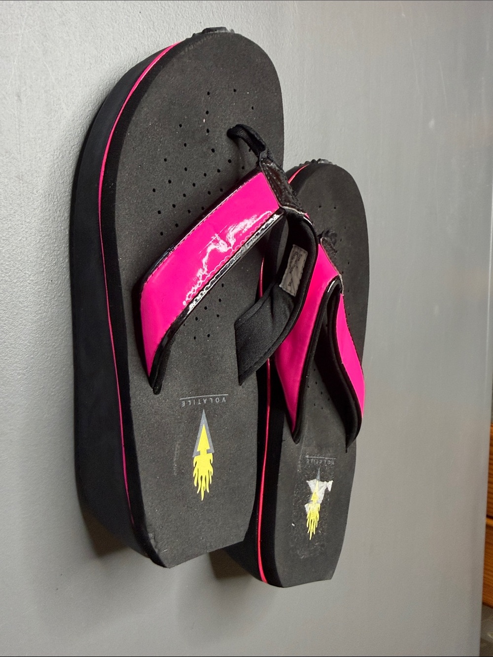 Women’s Volatile neon Pink and Black Platform Flip Flops. Size: 7